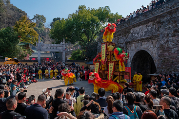 Z5154-3-277263-138****1750-狮子闹春（组照5）.jpg