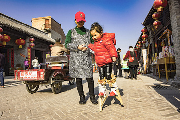 Z9121-7-277263-189****8692-高跷（组照）2.jpg
