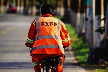 专注的艺术家