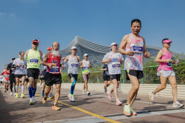 奔跑吧！成都马拉松！.jpg