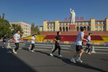 奔跑吧！成都马拉松！.jpg