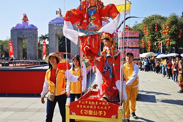 《飘色巡游闹新春——刁蛮公子》