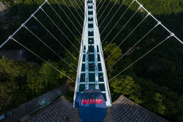 悬空漫步.jpg