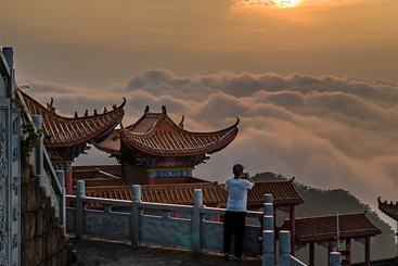 晨海观涛.jpg