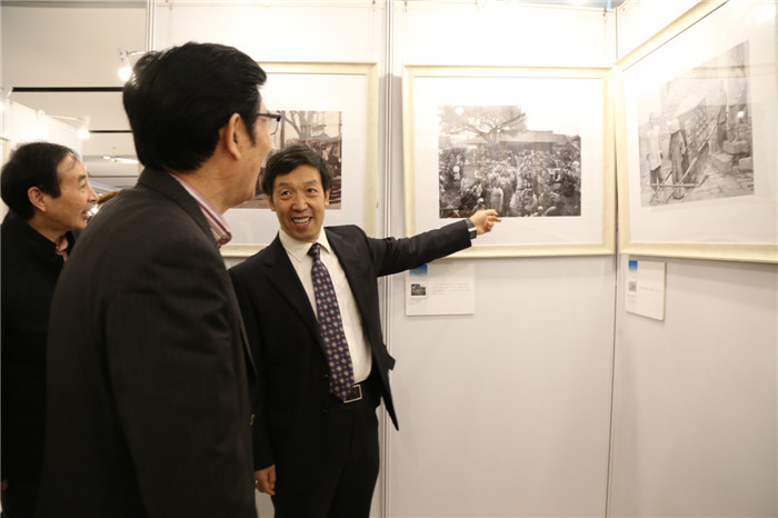 影像“中国梦”摄影艺术展成都巡展开幕